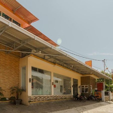 Hotel Pondok 68 Padang Παντάνγκ Εξωτερικό φωτογραφία